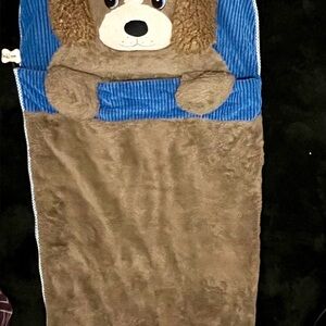 Kids sleeping bag with pillow